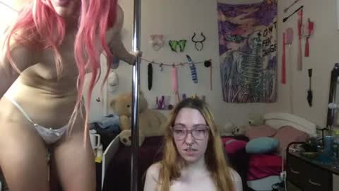 livingtrash online show from August 15, 4:38 am