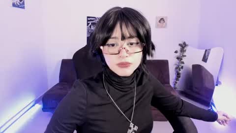 Elizabeth online show from August 8, 11:49 pm