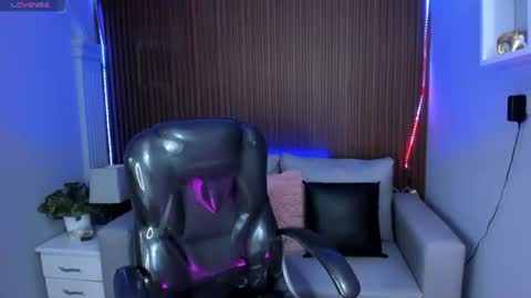 LIZ online show from July 17, 10:10 pm