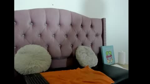 liz_grettel online show from August 15, 6:23 pm
