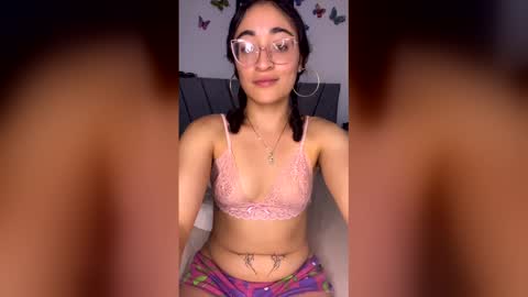 liz_ross_ online show from June 8, 8:37 pm