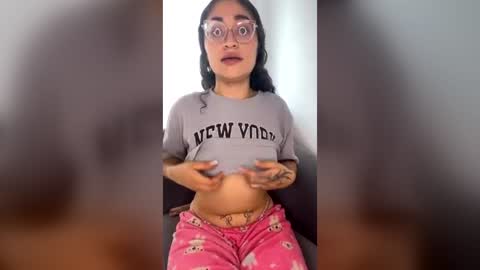 liz_ross_ online show from June 19, 2:50 pm