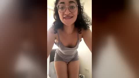 liz_ross_ online show from June 19, 5:24 pm
