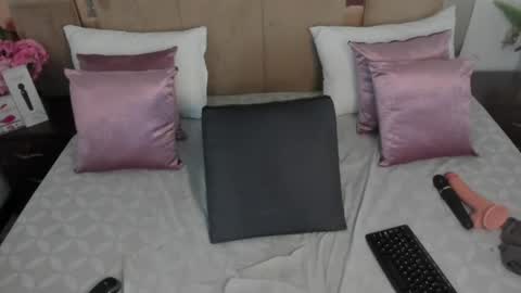 Liz  online show from August 14, 9:51 pm