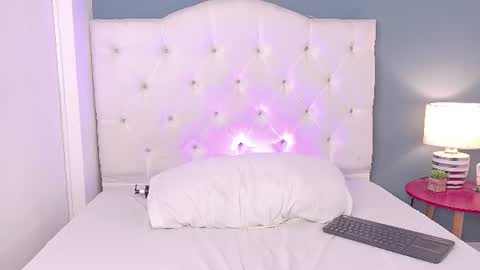 Lizette Kitty online show from June 29, 10:07 am