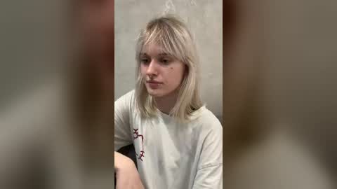 Lizzy online show from August 7, 3:12 pm