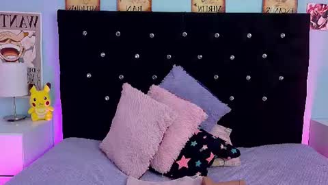 lizz_bela1 online show from August 3, 1:12 am