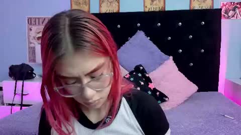 lizz_bela1 online show from August 5, 11:58 pm