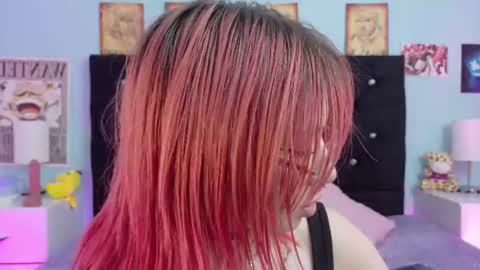 lizz_bela1 online show from August 15, 1:20 am