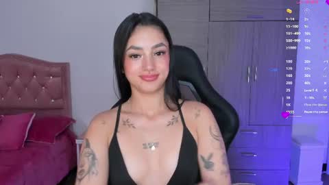 Lizzie Corner  online show from August 11, 6:32 pm