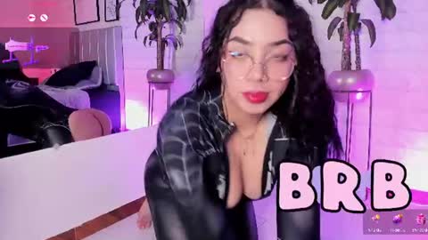 lizzie_evans online show from August 12, 2:19 pm