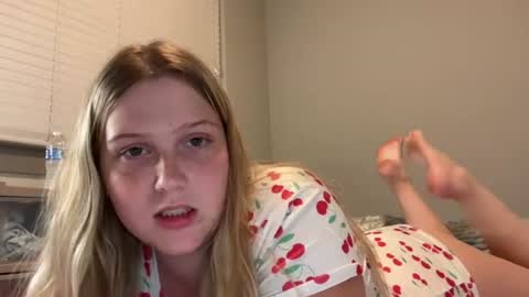 Lizzygetsbusy101 online show from August 4, 4:53 am