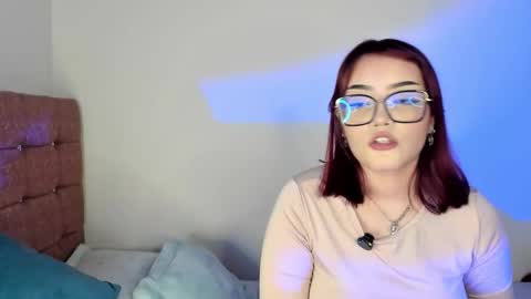 lizzyroses online show from February 20, 6:27 pm