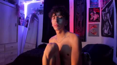 locke_bl online show from August 2, 1:56 am