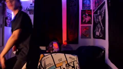 locke_bl online show from August 2, 4:08 am