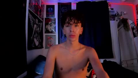 locke_bl online show from August 3, 5:09 pm