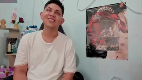 logan235432 online show from September 5, 5:29 pm