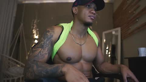 logan_varela online show from August 5, 2:15 pm