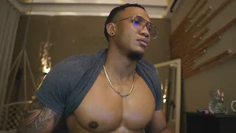 logan_varela online show from August 10, 5:25 pm