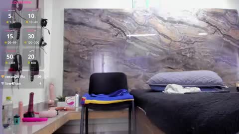logan_wollff online show from August 14, 11:19 pm