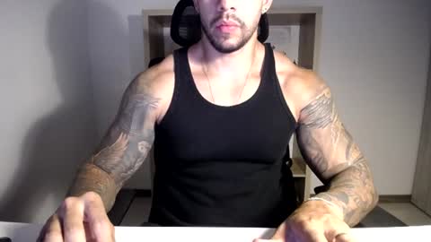 Logan Wolfp online show from August 4, 3:25 am