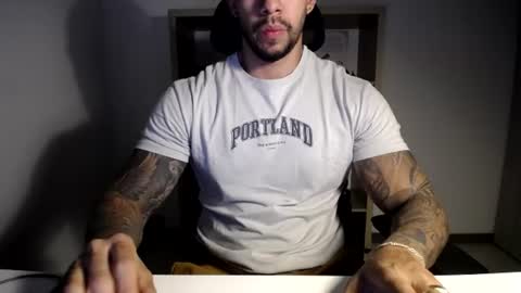 Logan Wolfp online show from August 6, 1:04 am