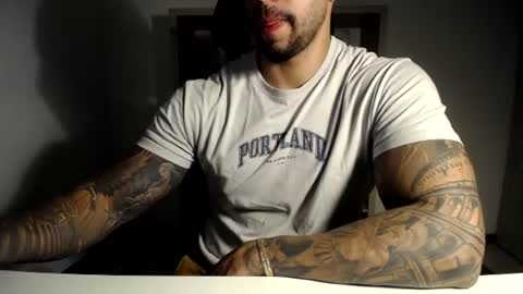 Logan Wolfp online show from August 6, 2:10 am