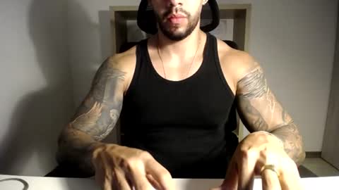 Logan Wolfp online show from August 7, 11:38 pm