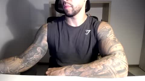 Logan Wolfp online show from August 9, 5:41 am