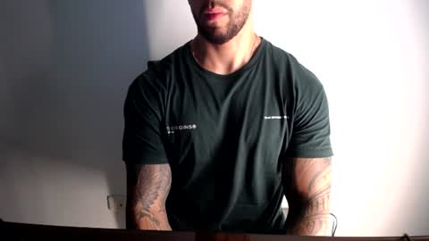 Logan Wolfp online show from August 14, 3:21 am