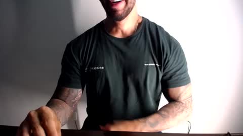 Logan Wolfp online show from August 14, 4:27 am