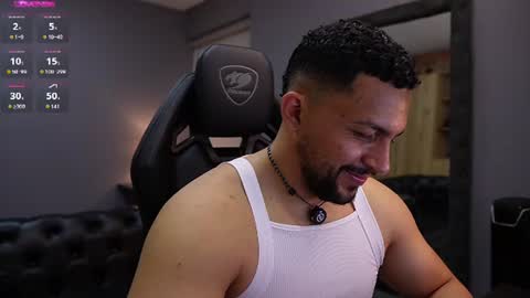 loganmartinx online show from July 26, 12:37 am