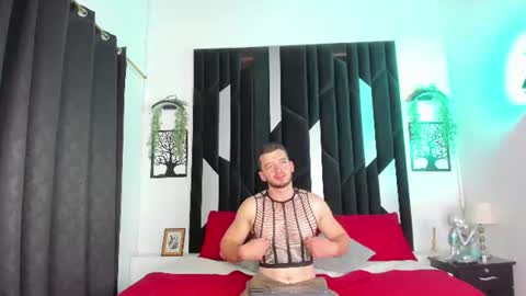 Logan Wolf online show from August 10, 11:17 pm