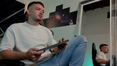 Logan Wolf online show from August 13, 1:08 am