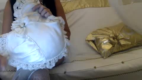 Lilu online show from August 8, 6:46 am