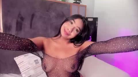 Lola online show from August 14, 6:22 pm