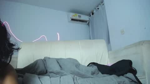 lola_lustrum online show from August 11, 12:01 am