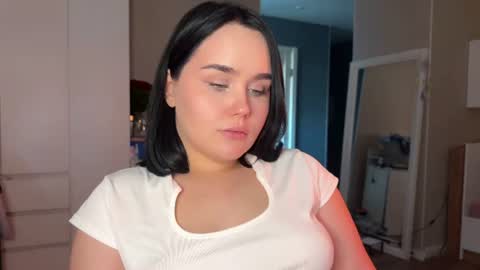 lola_razee online show from July 27, 3:12 am