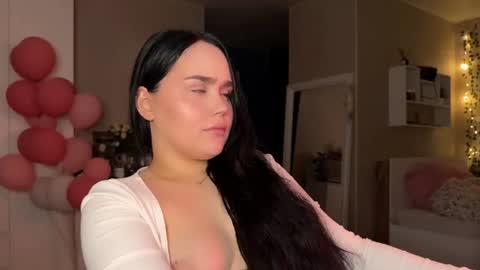 lola_razee online show from August 8, 12:33 am