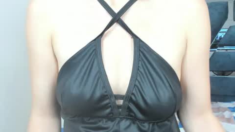 lolaaboobs_ online show from August 6, 4:17 pm