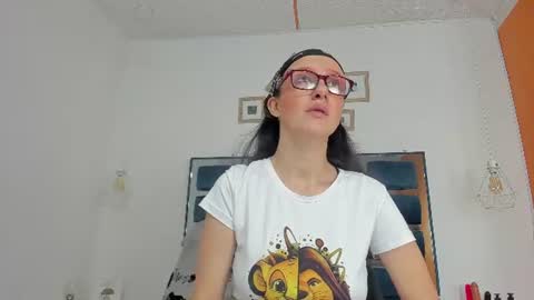 lolaaboobs_ online show from August 8, 12:38 pm