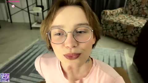 lolaatatee online show from July 13, 9:31 pm