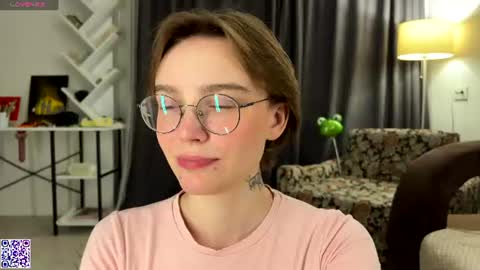 lolaatatee online show from July 21, 8:33 pm