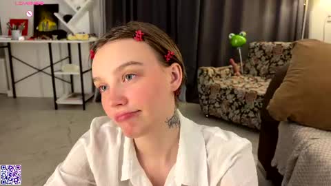 lolaatatee online show from July 22, 8:44 pm