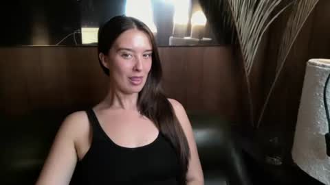 MissLolaDom online show from August 5, 3:15 am