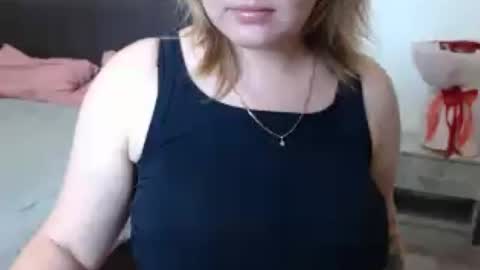 kiss online show from August 14, 11:47 am