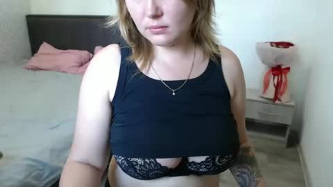 kiss online show from August 14, 12:53 pm