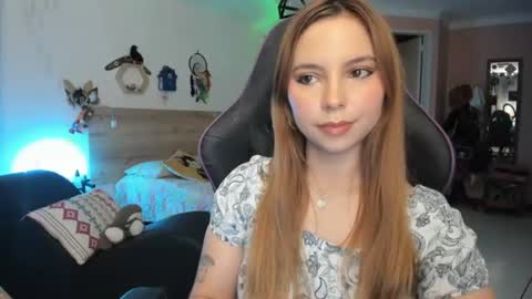 Lola doll online show from July 29, 3:19 pm