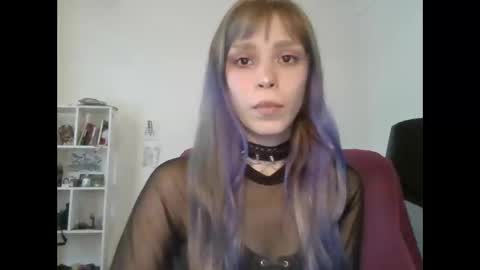 lole online show from June 8, 8:04 pm