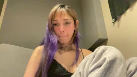 lole online show from August 13, 7:33 am